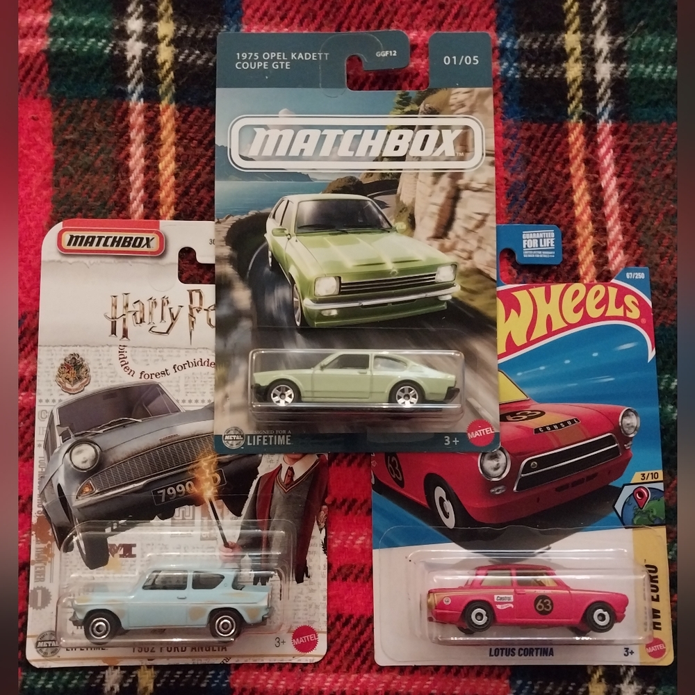 Match 1975 Opel Kadett Coupe GTE - Light Green Toy Car